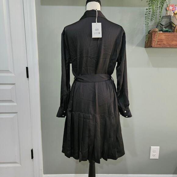Free Assembly Women's Medium Long Sleeve Black Pleated Mini Dress NWT - Picture 9 of 9